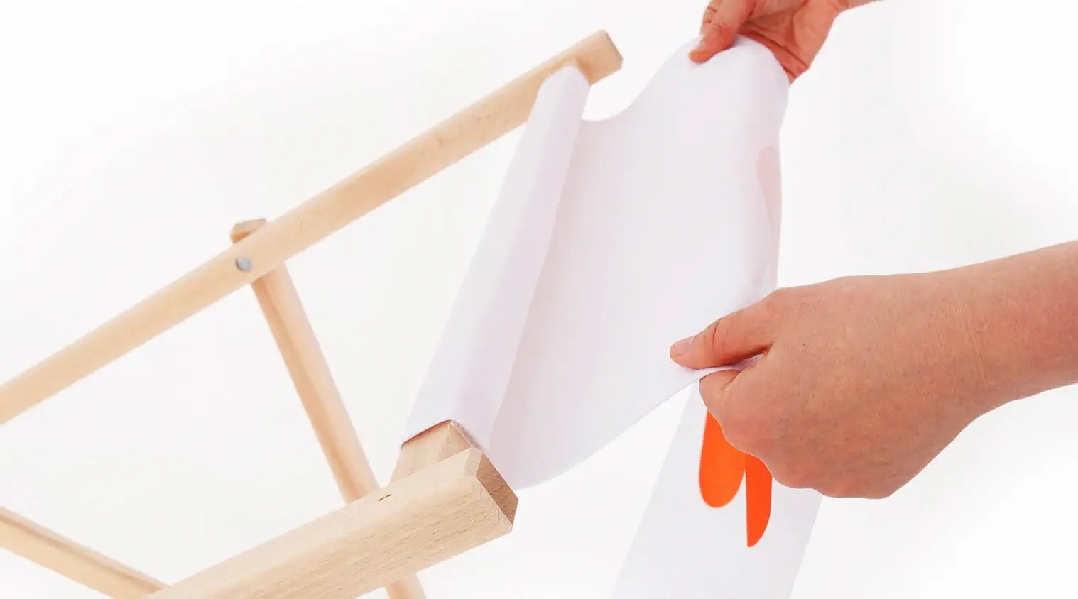 Stoffbezug richtig am Liegestuhl mit Klett befestigen